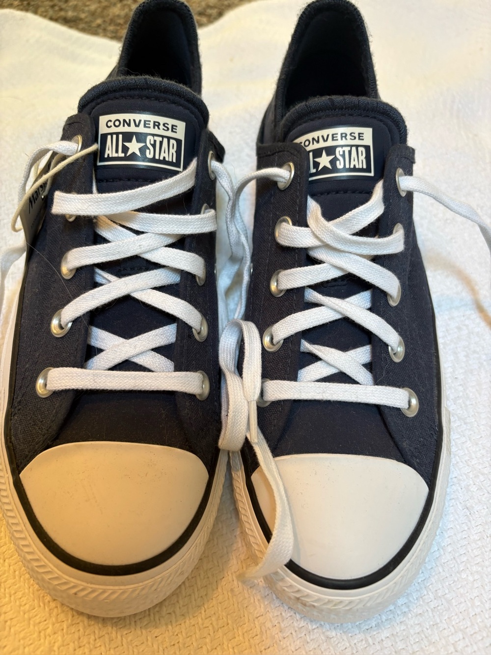NWT classic Converse All*Stars. Low top. Canvas. Navy blue size 7.5.